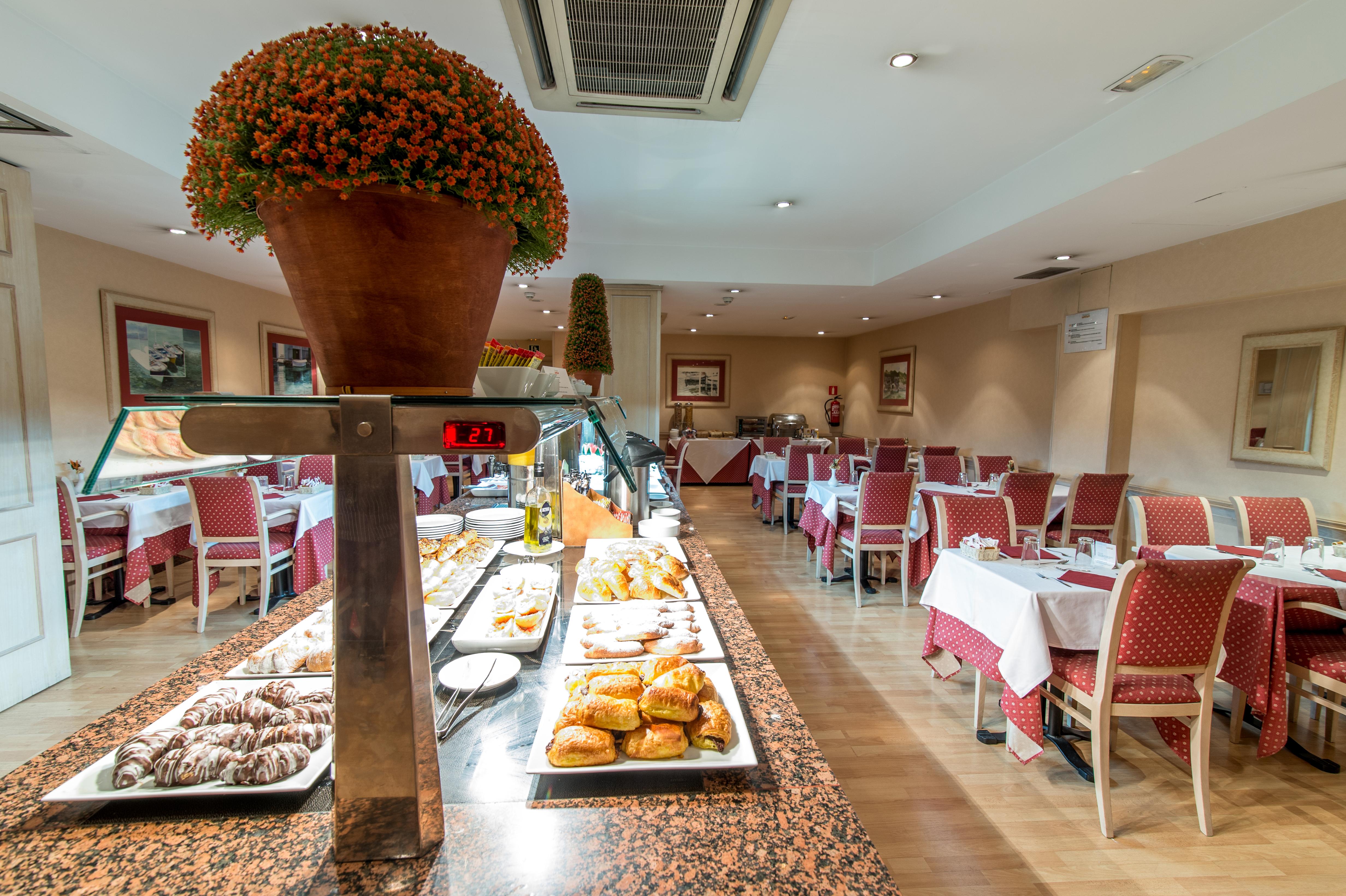 Sunotel Junior Barcelona Exterior photo