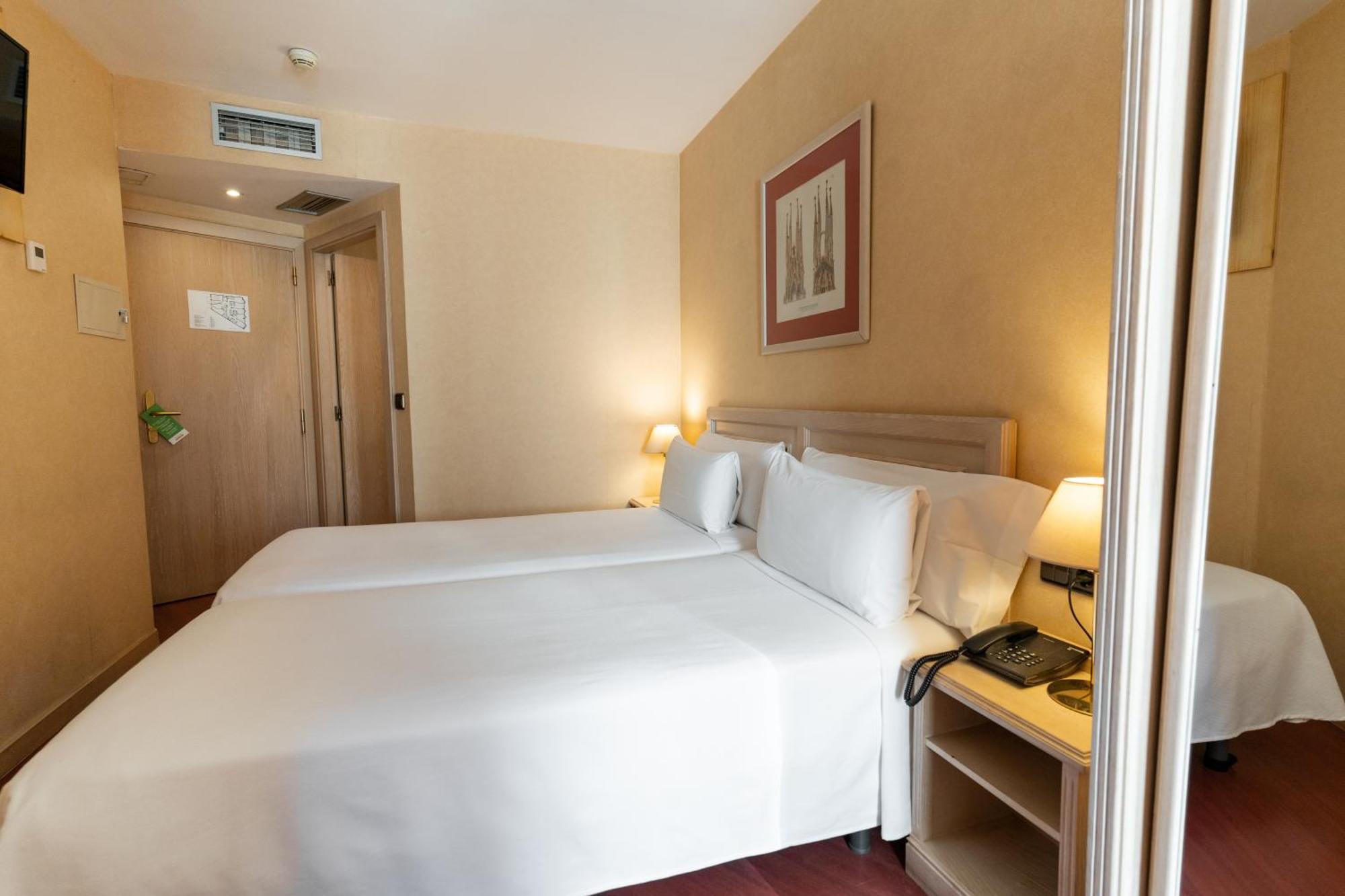 Sunotel Junior Barcelona Exterior photo