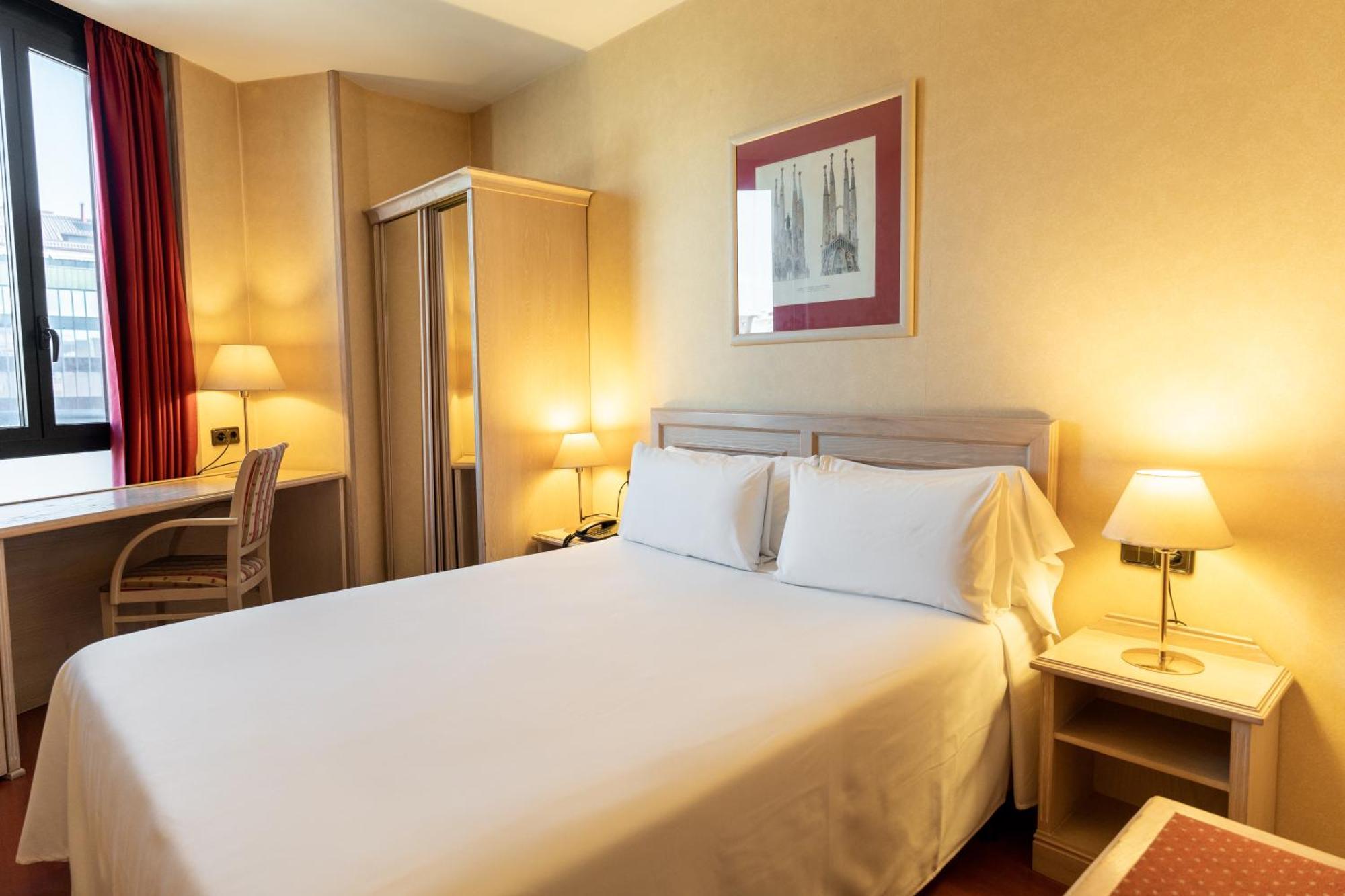 Sunotel Junior Barcelona Exterior photo