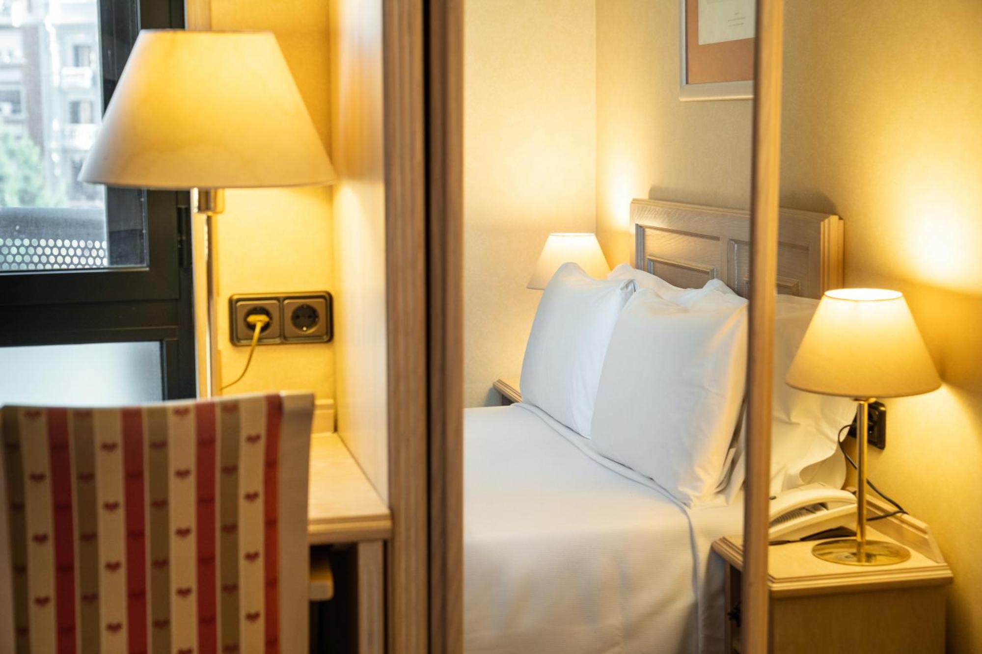 Sunotel Junior Barcelona Room photo
